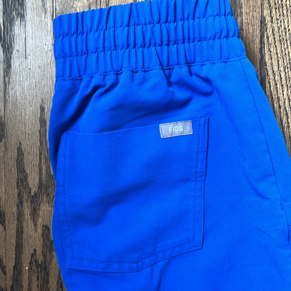 Figs Zamora jogger sz XS petite in royal blue